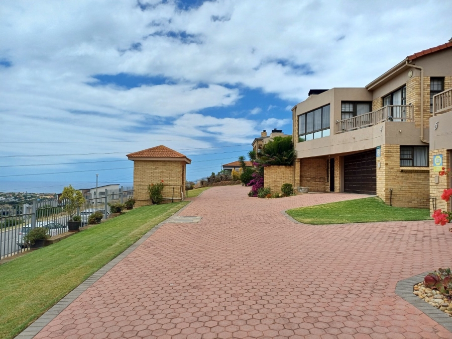 3 Bedroom Property for Sale in Seemeeu Park Western Cape